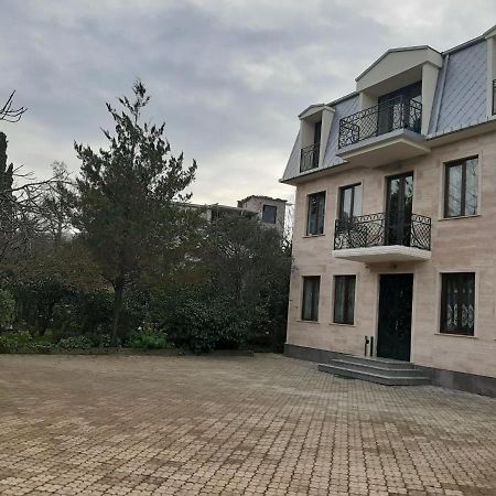 Lasha Guest House Махінджаурі Екстер'єр фото